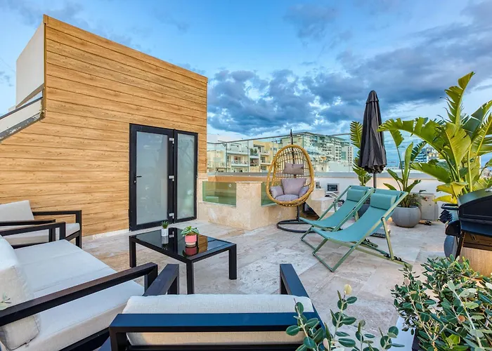 Sliema Main Street Luxury Suites 13 With Shared Rooftop Pool & Bbq