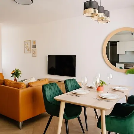 Sliema Main Street Luxury Suites 13 With Shared Rooftop Pool & Bbq Exterior photo