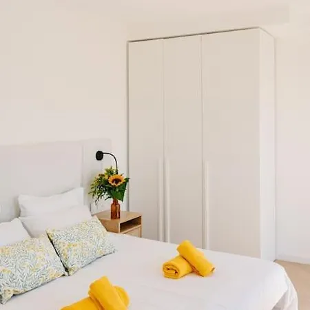 Sliema Main Street Luxury Suites 13 With Shared Rooftop Pool & Bbq Exterior photo